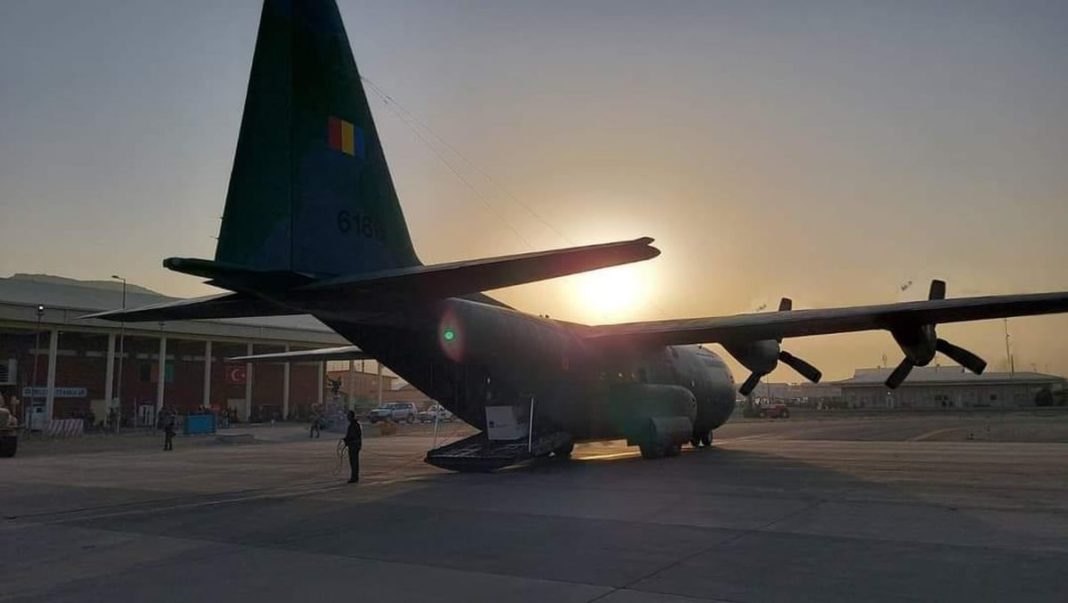 14 cetăţeni români au ajuns pe Aeroportul din Kabul