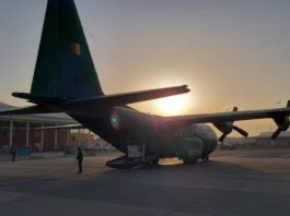 14 cetăţeni români au ajuns pe Aeroportul din Kabul