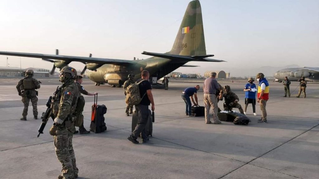 Al doilea cetăţean român, evacuat din Afganistan