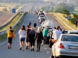 (sursa foto digi 24) Aglomerație la gradinițele dintre Bulgaria și Turcia: Se așteaptă 6-8 ore