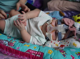 Kwek Yu Xuan, care are 14 luni, cel mai mic bebeluș din Singapore a venit pe lume la Spitalul Național Universitar