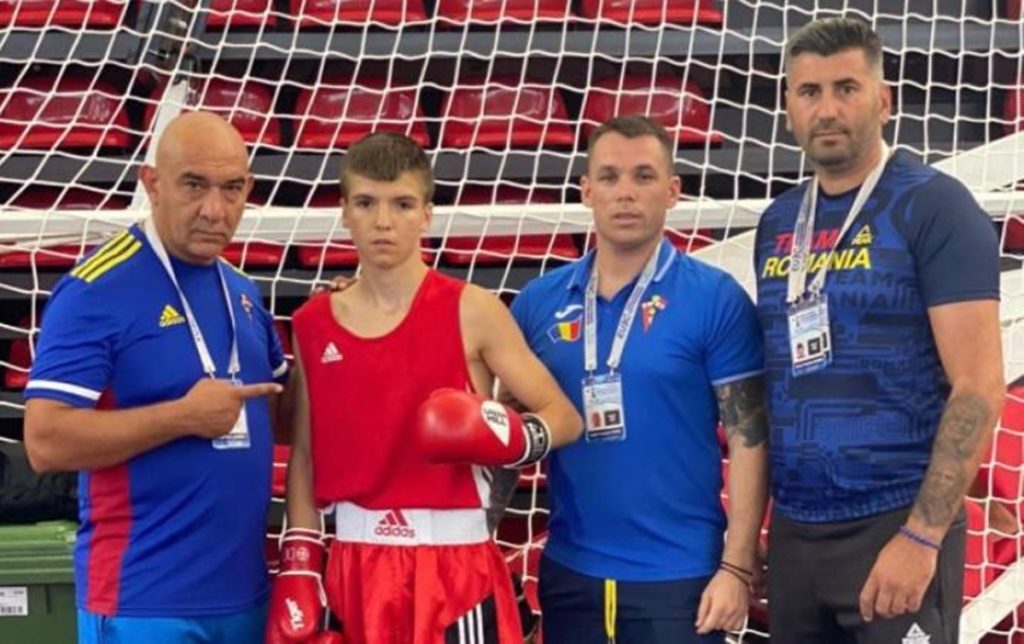 Box / Alexandru Suvache şi Radu Simion luptă pentru aur la Europene