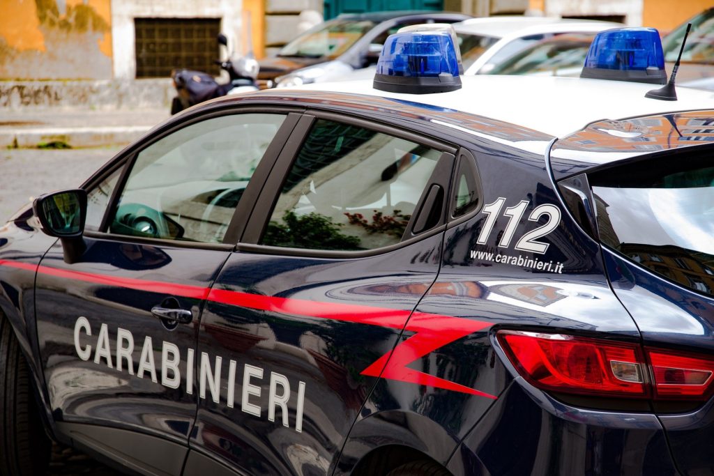 Un român s-a mutilat singur încercând să facă o bombă cu care să arunce în aer un bancomat