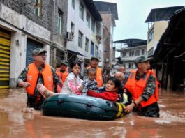 80.000 de persoane, evacuate în provincia chineză Sichuan din cauza inundaţiilor
