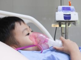 Număr record de copii spitalizați cu COVID-19 în SUA