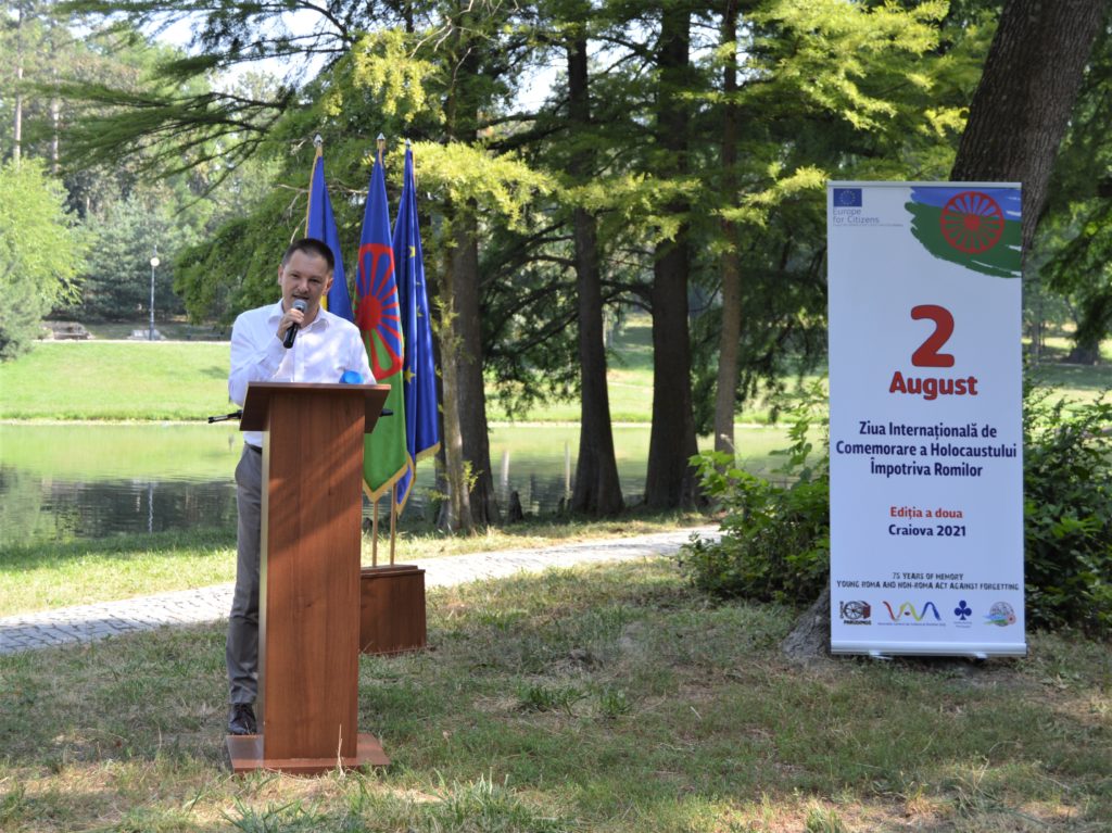 Cosmin Vasile, de Ziua Holocaustului împotriva romilor: „Cei care își uită trecutul sunt condamnați să-l repete“
