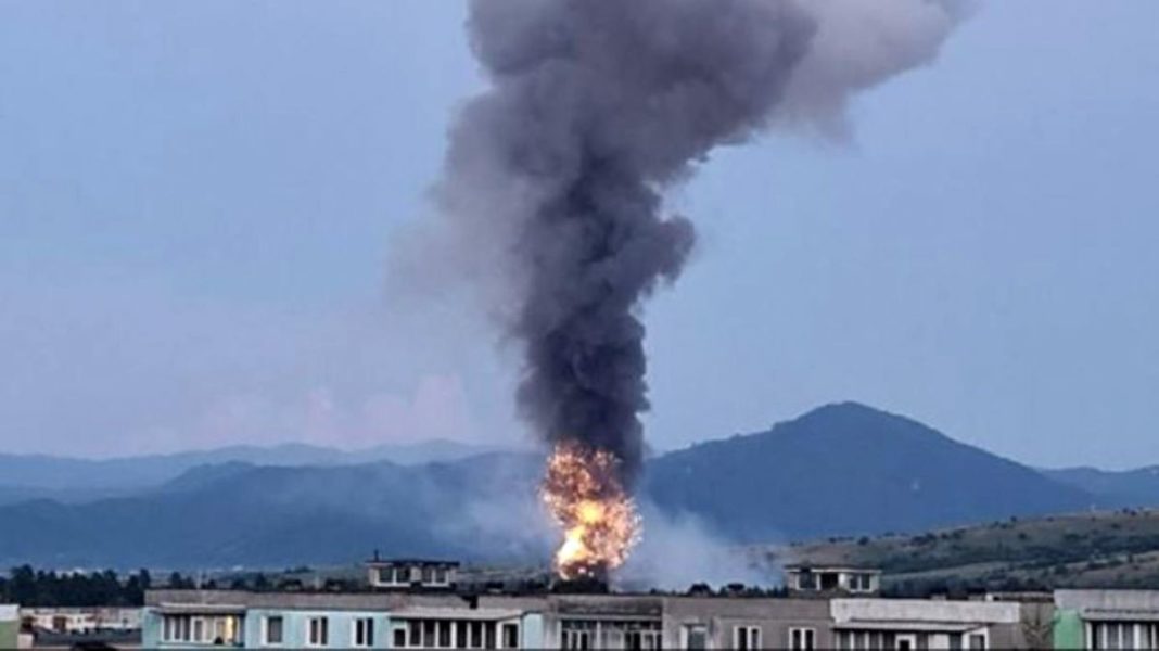 Un muncitor a murit carbonizat în explozia de la depozitul de artificii Zărneşti