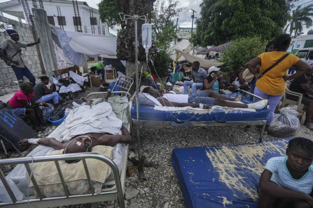 Aproape 2.000 de morţi, după cutremurul din Haiti