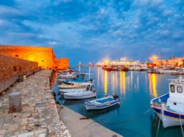 Carantină de noapte în cel mai mare oraș din insula Creta