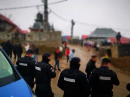 O comună din România va fi păzită o săptămână de poliţie şi jandarmi