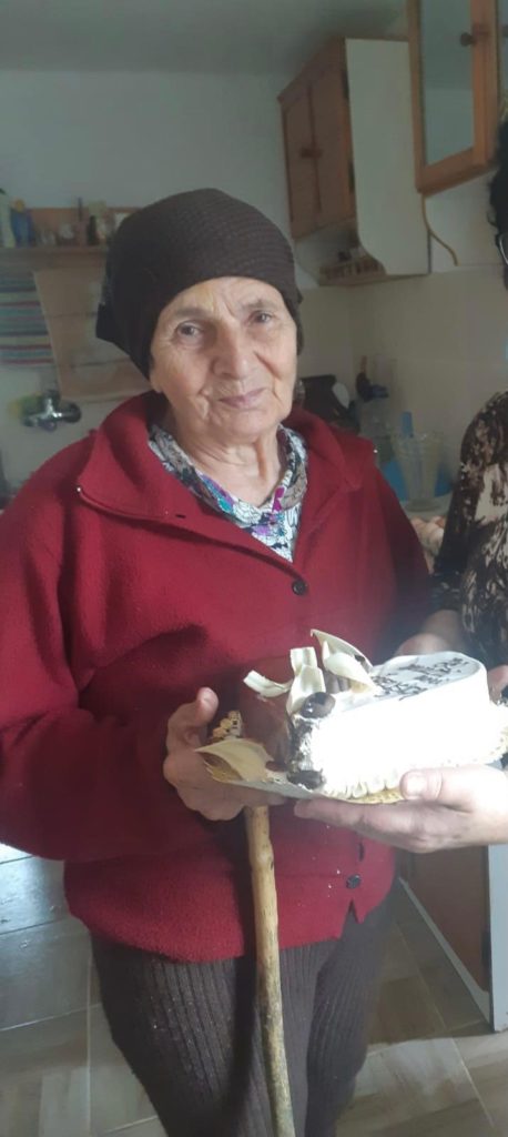 Vâlcea: O bătrână este căutată de poliție după ce a dispărut de acasă