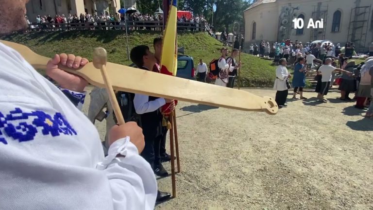 10.000 de oameni, în pelerinaj la Mănăstirea Nicula, de Sfânta Maria