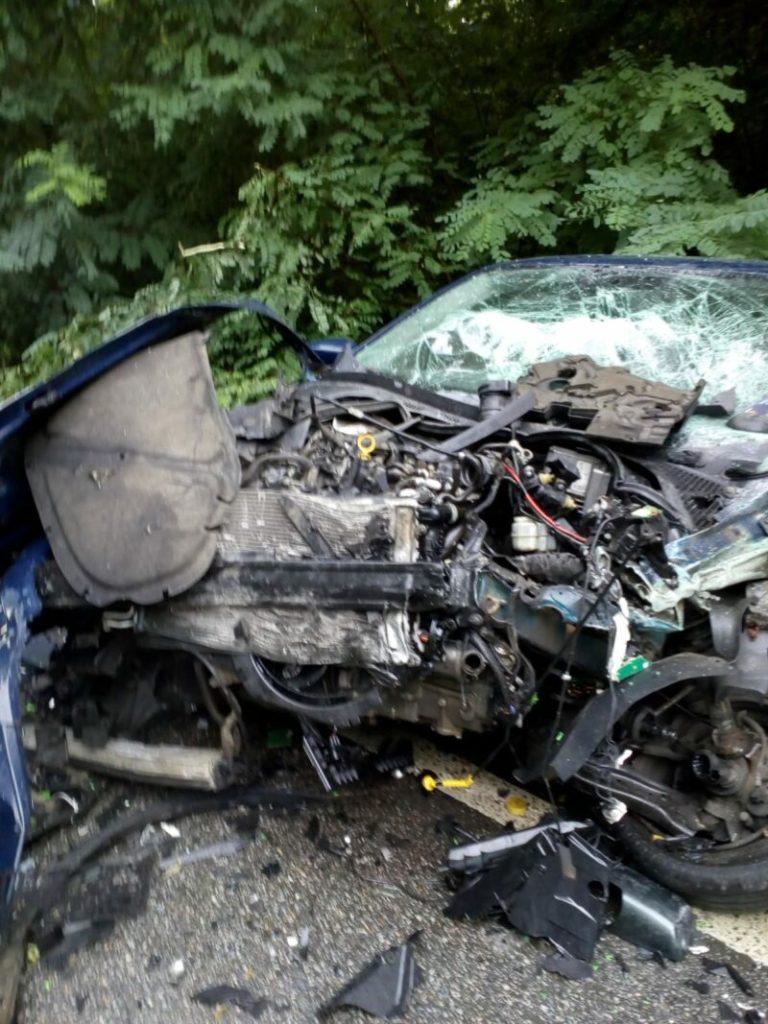 4 răniţi în urma coliziunii dintre două autovehicule. Un şofer era băut