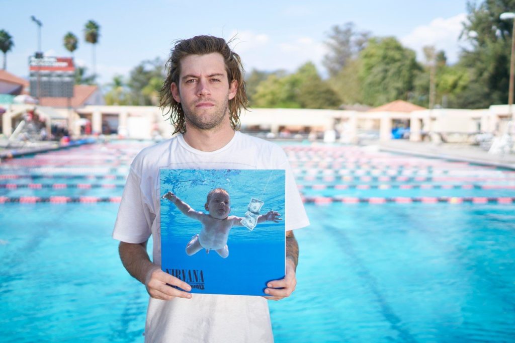 Nirvana, dată în judecată pentru pornografie infantilă pentru coperta albumului „Nevermind“