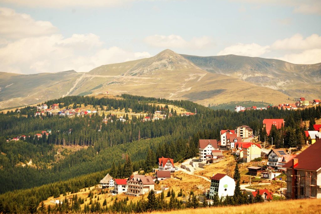 Turiștii nu stau mai mult de o noapte în Gorj