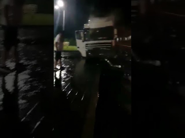 (VIDEO) Trei morți în urma coliziunii dintre un autoturism și un tir