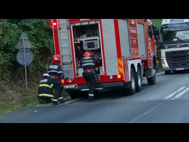 (VIDEO) Vâlcea: Un bărbat şi un minor, răniţi la Seaca