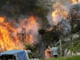 Sute de persoane evacuate din cauza incendiilor, în Spania