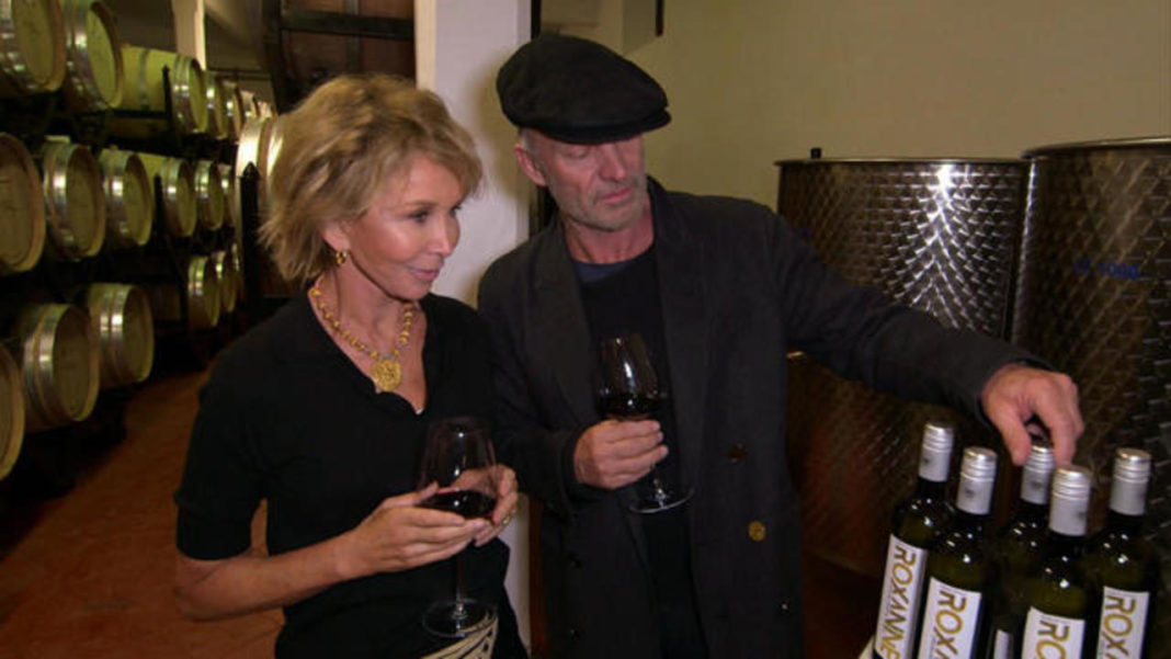 Sting şi Trudie Styler, soţia sa, în cramele pe care le au în Toscana