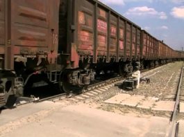 Un vagon al unui tren de marfă, deraiat în judeţul Mehedinţi