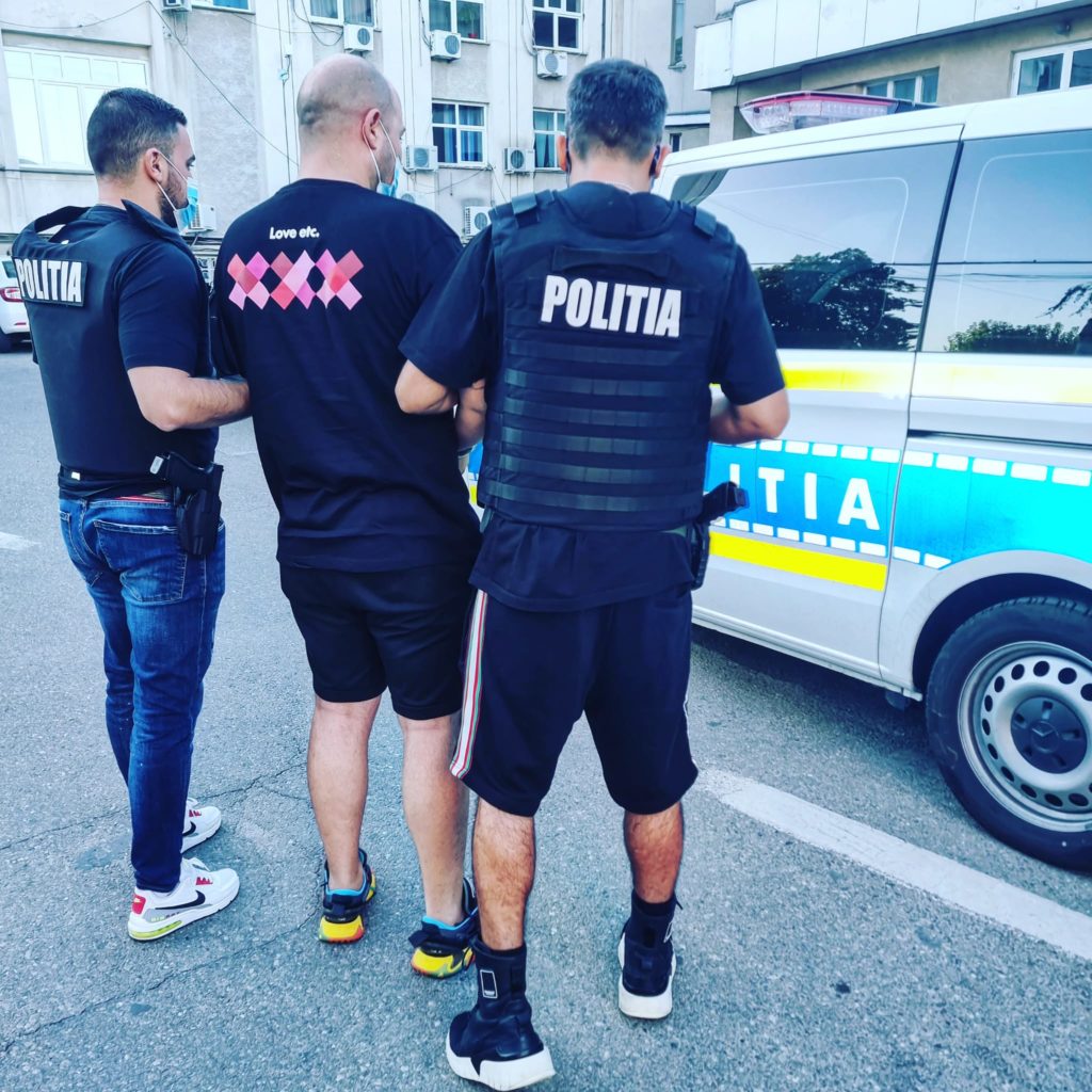 Urmărit internațional, depistat de polițiștii doljeni la Gighera