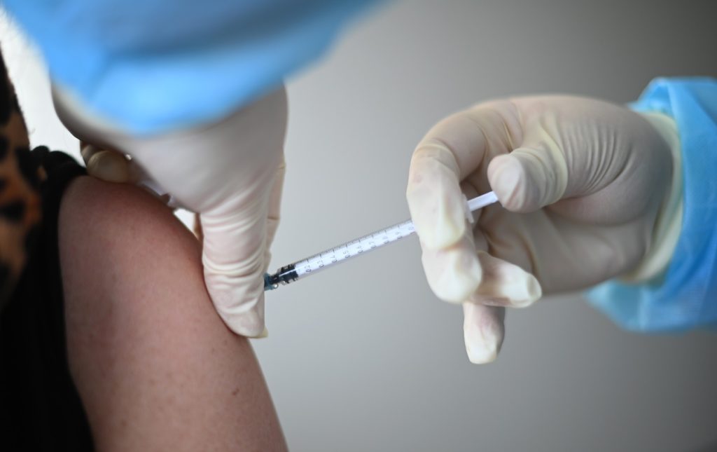 Peste 5.000.000 de persoane, vaccinate cu schema completă în România