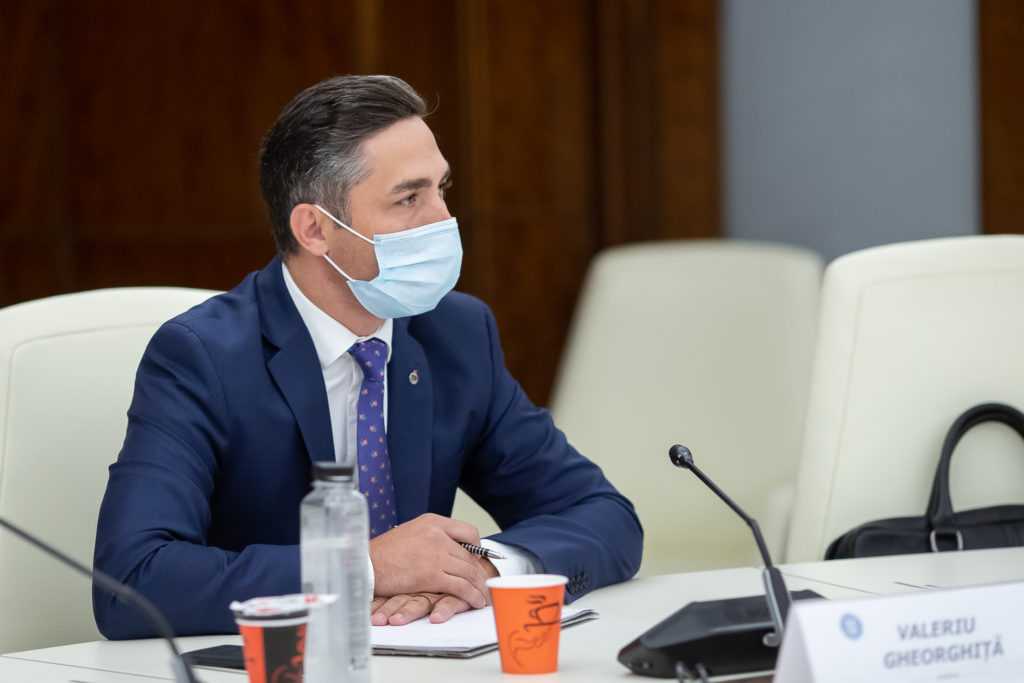 Gheorghiţă: Vaccinarea cu a treia doză r putea începe la începutul lui octombrie