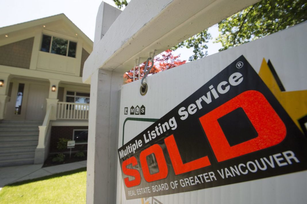 Canada ar putea interzice străinilor să mai cumpere locuinţe