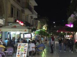 Grecia interzice circulaţia de noapte în Zakynthos şi o parte a Cretei