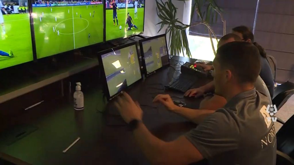 Numai mâine nu-i poimâine! CCA a anunţat când se implementează sistemul VAR în Liga 1 (VIDEO)