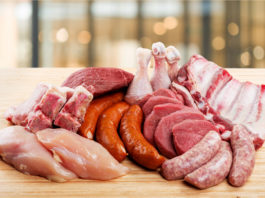 Preparatele din carne de porc, lactatele şi pâinea, vor înregistra creşteri mai mari