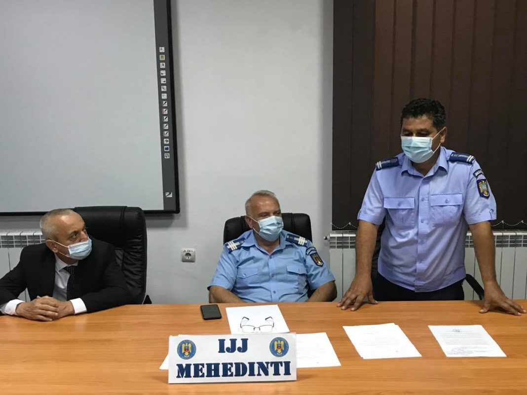 De ieri, Inspectoratul de Jandarmi Județean Mehedinți are conducere nouă.Colonelul Adrian Zanfir este noul comandant al IJJ Mehedinți