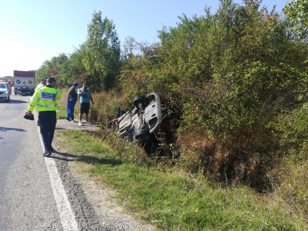 Vâlcea: O femeie, rănită într-n accident la Valea Mare