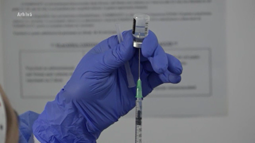 Femeie din SUA, arestată pentru că și-a falsificat adeverința de vaccinare