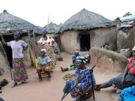 Opt femei acuzate de vrăjitorie au fost arse pe rug în Congo