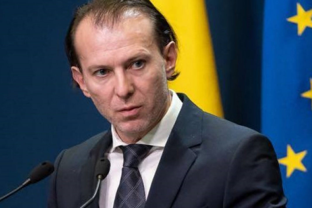 Premierul: Este luată în calcul varianta unui Guvern cu mai puține ministere