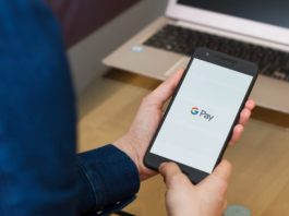 Românii pot face plăți cu telefonul şi prin aplicația Google Pay