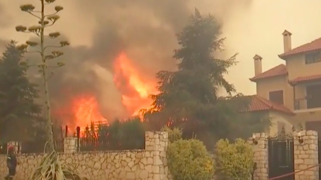 Grecia: Pedepse înăsprite pentru incendiatori şi pentru autorii de agresiuni sexuale