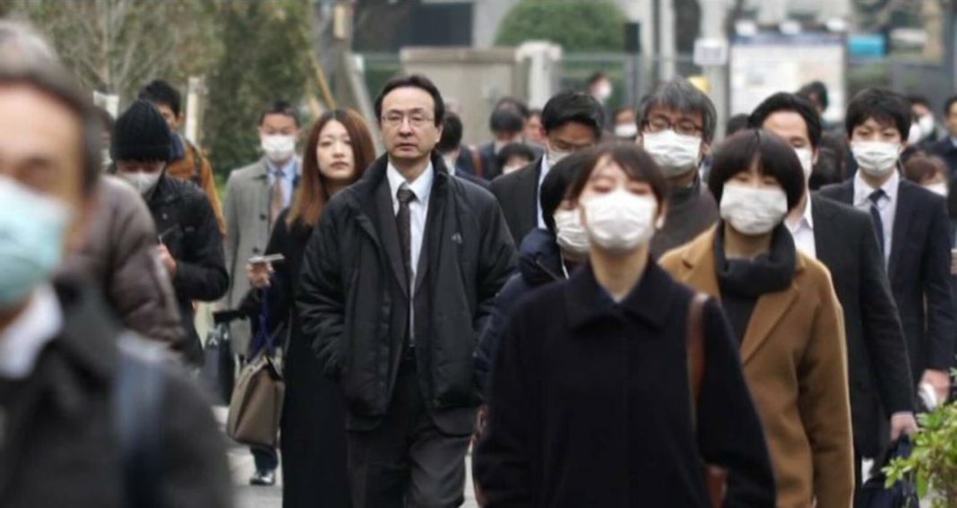 Cu o rată de vaccinare de aproape 60%, Japonia ridică starea de urgenţă