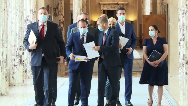 (VIDEO) Cîțu a prelungit mandatele directorilor generali interimari de la SRR şi SRTV