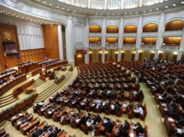 Parlament: Moţiunea de cenzură iniţiată de USR PLUS şi AUR ar putea fi citită în plenul reunit