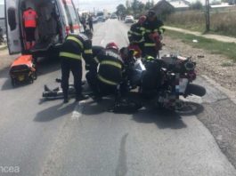 Un motociclist a murit după ce a intrat într-o coliziune cu o maşină