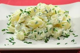 Salată de cartofi cu iaurt