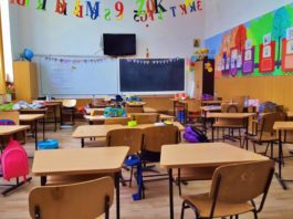 Pragul de 6 la mie de închidere a școlilor ar putea fi eliminat
