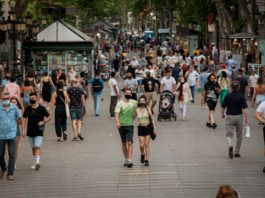 70% din populaţia din Spania, imunizată cu două doze de vaccin anti-Covid