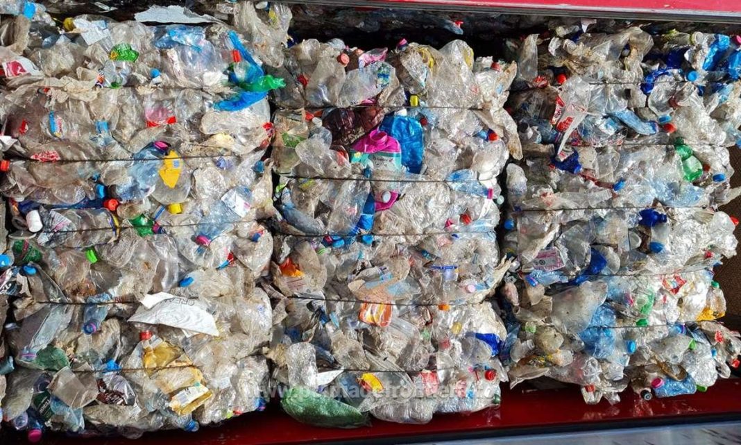 Teleorman: Peste 21 de tone de deşeuri transportate ilegal