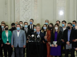 Parlamentarii au votat negativ cabinetul propus desemnat de Dacian Cioloș (Foto Iquam: George Călin)