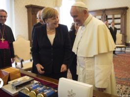 Papa Francisc şi Angela Merkel au discutat despre schimbările climatice