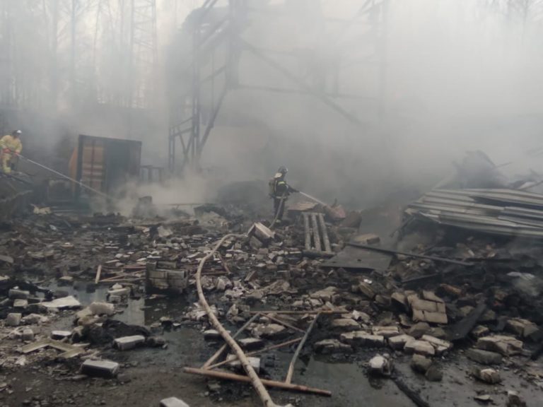 Incendiu la o fabrică de explozivi din Rusia. 16 persoane au murit