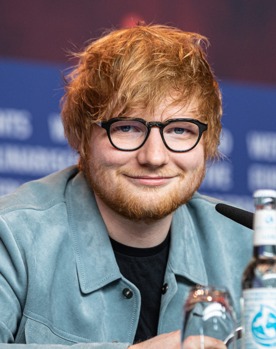 Starul pop britanic Ed Sheeran s-a autoizolat după ce a aflat că are COVID-19